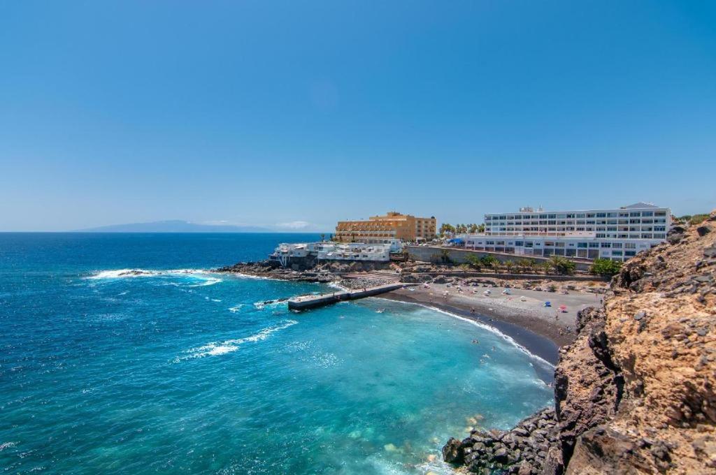 Chilly Apartment - Sunny Rooftop Terrace With Ocean View Callao Salvaje Luaran gambar